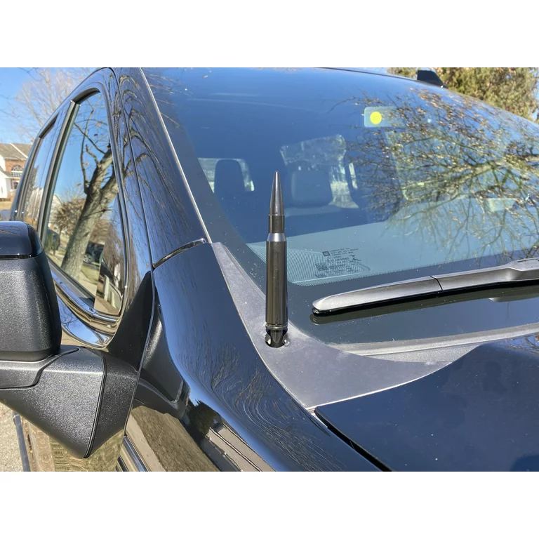 Bullet antenna on truck