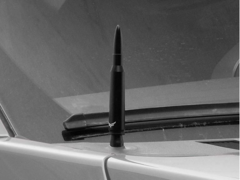 Why Choose a Bullet Antenna for Your Vehicle